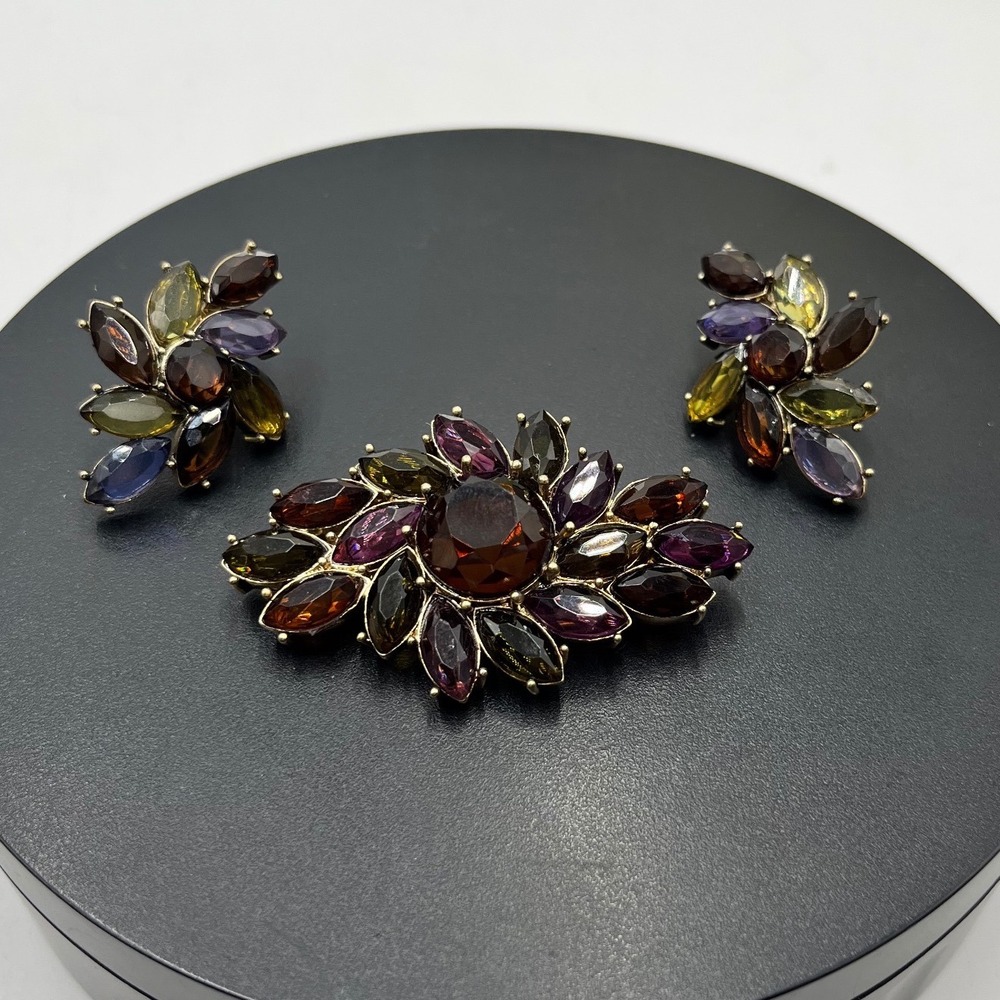 Monet Purple Green Brown
Crystal Pin Brooch Earring Set Signed demi-parure